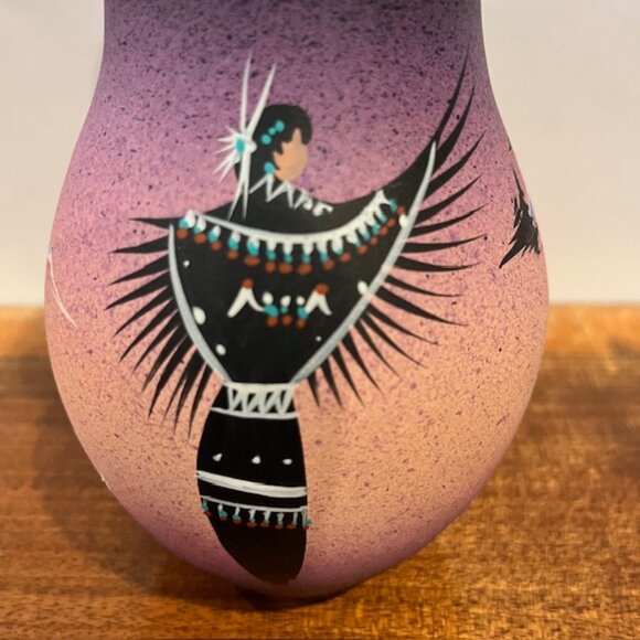 Navajo Native American Hand Painted Purple Pottery Vase Artist Signed - Picture 5 of 7